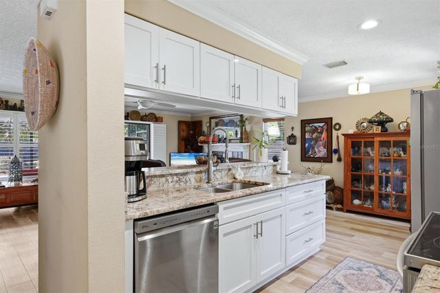 3828 EASTON STREET, Sarasota, FL 34238