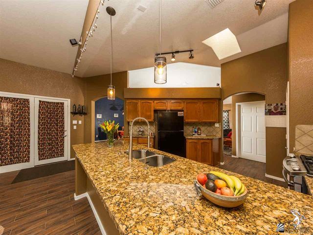 8166 E Lorenzo Ln, Yuma, AZ 85365