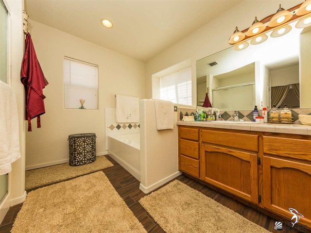 8166 E Lorenzo Ln, Yuma, AZ 85365