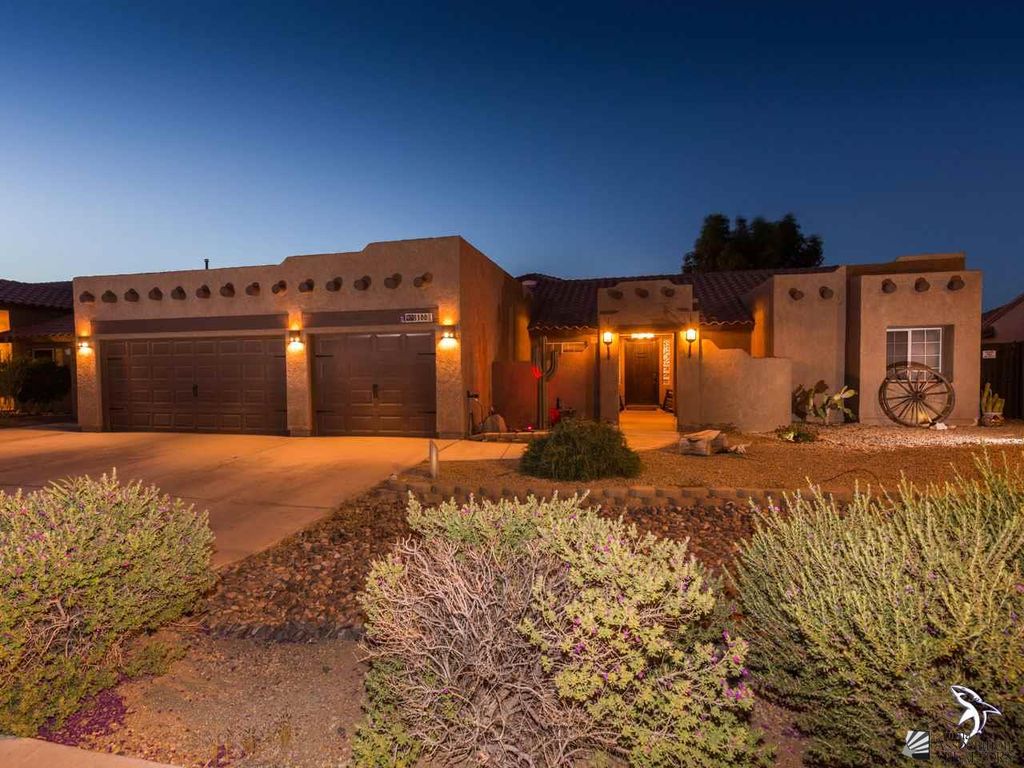 8166 E Lorenzo Ln, Yuma, AZ 85365