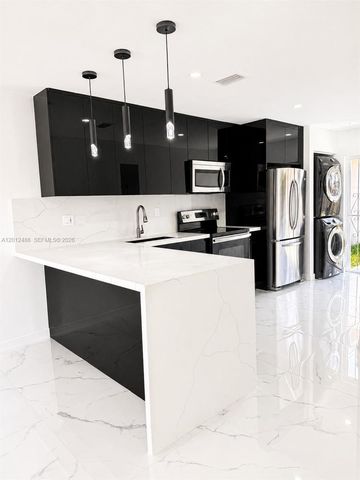 20107 NW 27th Cir, Miami Gardens, FL 33056