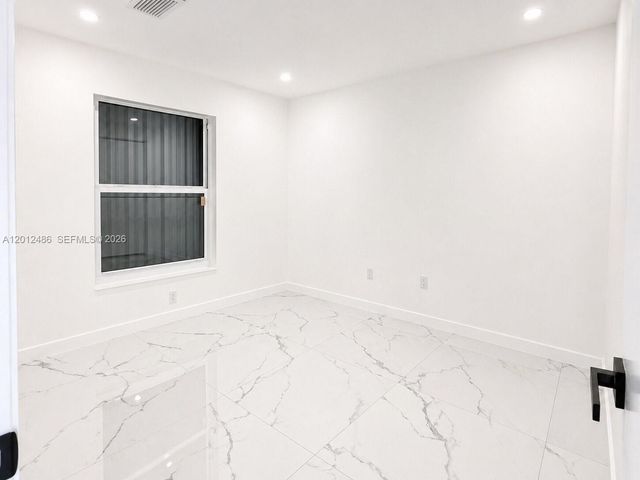 20107 NW 27th Cir, Miami Gardens, FL 33056