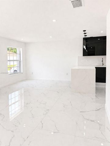 20107 NW 27th Cir, Miami Gardens, FL 33056