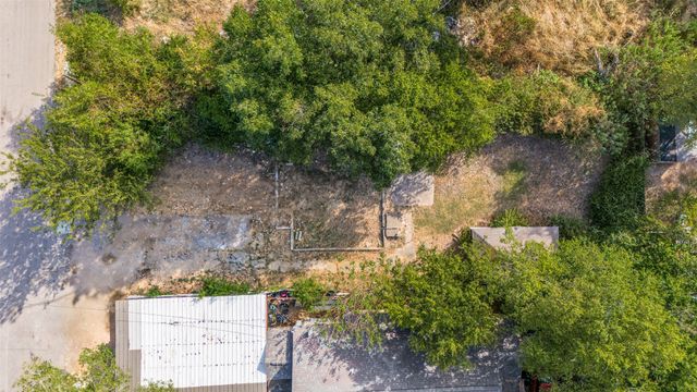 2706 Prosperity Avenue, Dallas, TX 75216
