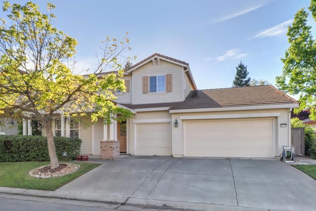 4879 Darlington Ln, Sacramento, CA 95835