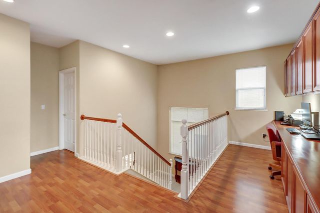 4879 Darlington Ln, Sacramento, CA 95835