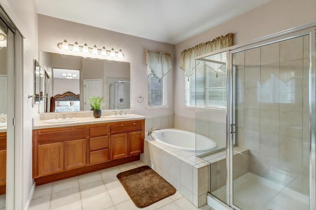 4879 Darlington Ln, Sacramento, CA 95835