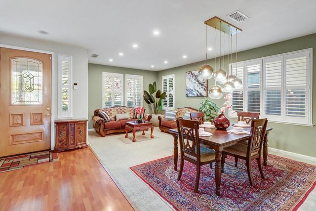 4879 Darlington Ln, Sacramento, CA 95835