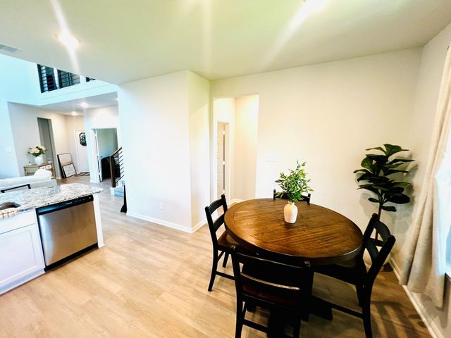 1041 Garden Sun Drive, Bellville, TX 77418
