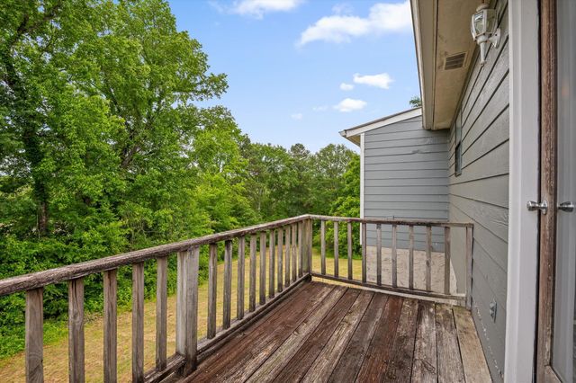 411 Meadow Green Drive, Ringgold, GA 30736