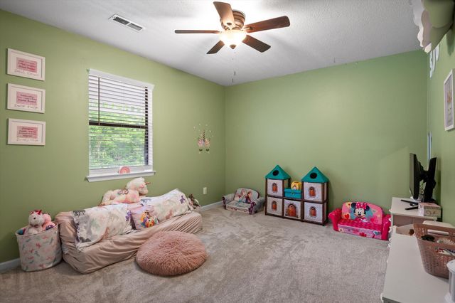 411 Meadow Green Drive, Ringgold, GA 30736