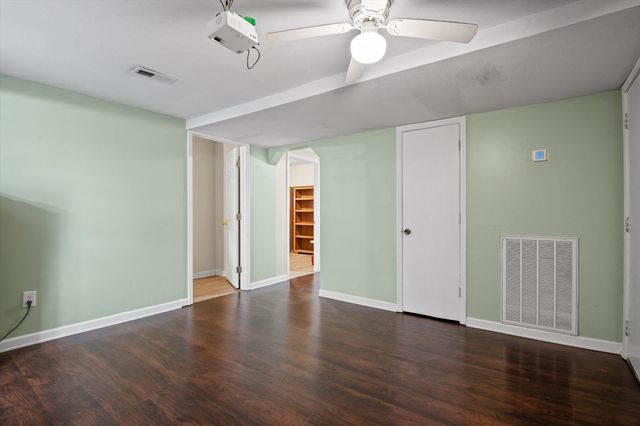 411 Meadow Green Drive, Ringgold, GA 30736