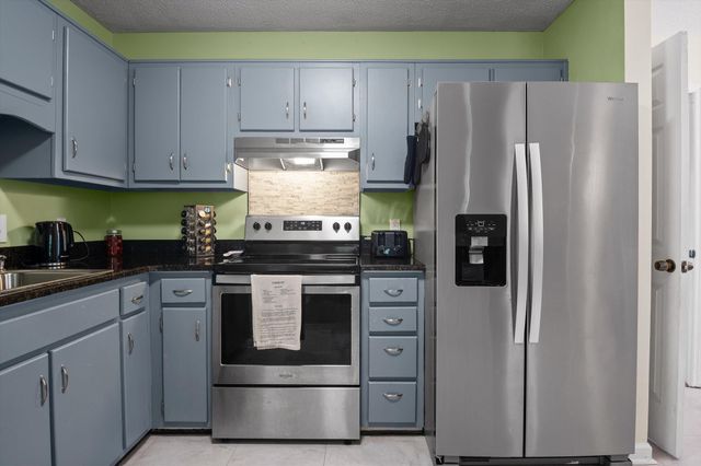 411 Meadow Green Drive, Ringgold, GA 30736