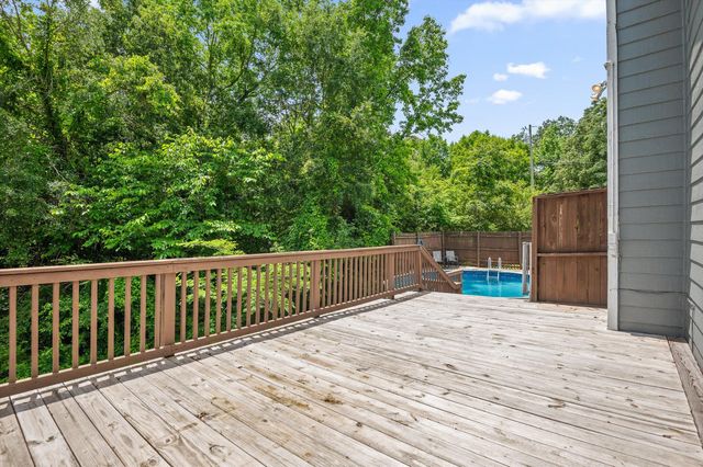 411 Meadow Green Drive, Ringgold, GA 30736
