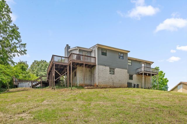 411 Meadow Green Drive, Ringgold, GA 30736