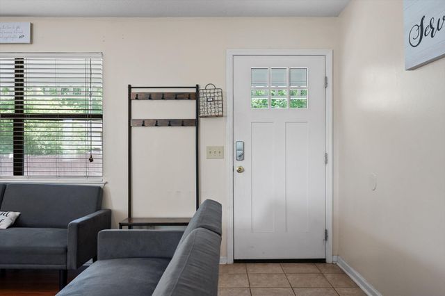 411 Meadow Green Drive, Ringgold, GA 30736