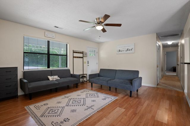 411 Meadow Green Drive, Ringgold, GA 30736