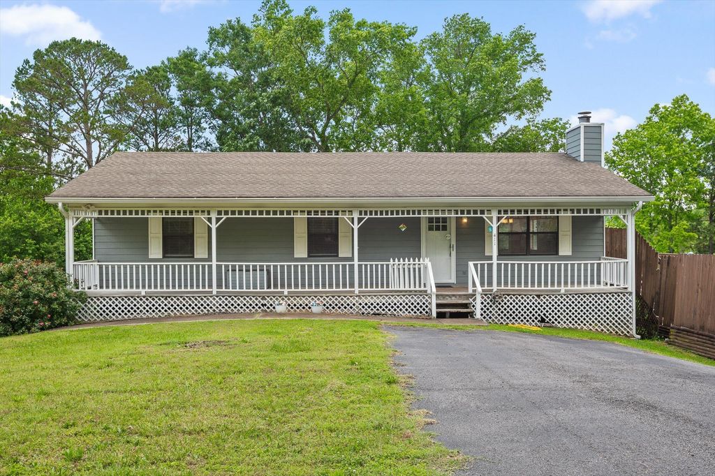 411 Meadow Green Drive, Ringgold, GA 30736