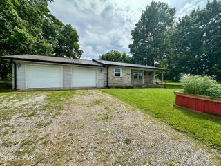 1210 Frank Campbell Rd, Jamestown, TN 38556