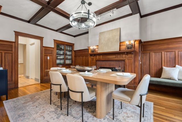 140 Fuller Street 3, Brookline, MA 02446