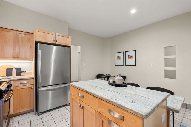 140 Fuller Street 3, Brookline, MA 02446