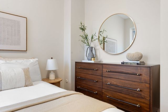 140 Fuller Street 3, Brookline, MA 02446