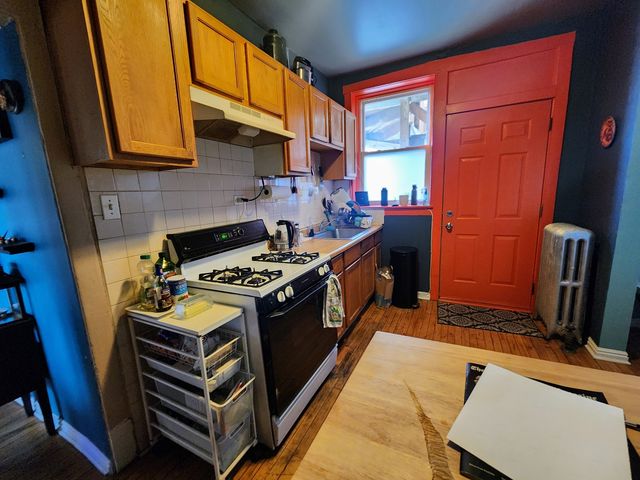 2218 N Saint Louis Avenue 2, Chicago, IL 60647