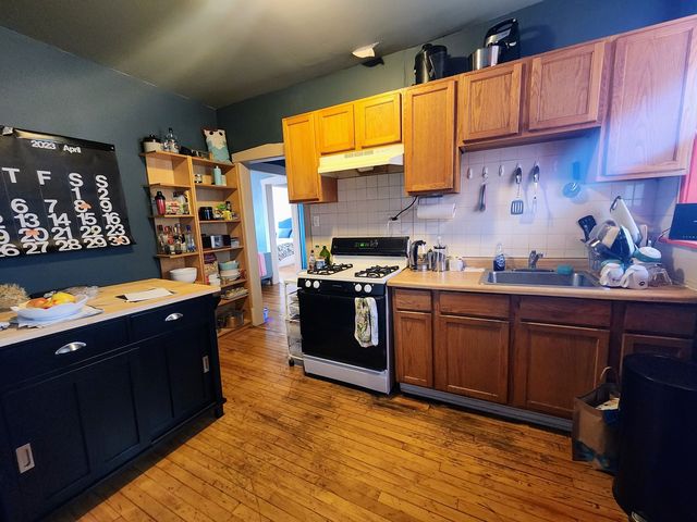 2218 N Saint Louis Avenue 2, Chicago, IL 60647