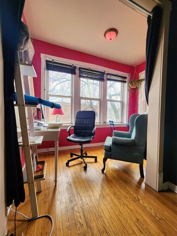 2218 N Saint Louis Avenue 2, Chicago, IL 60647