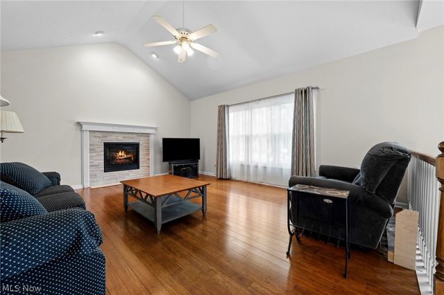 17118 Woodlawn Court, Strongsville, OH 44149