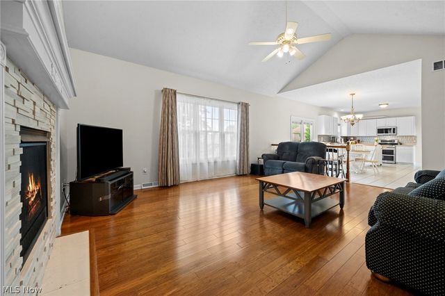 17118 Woodlawn Court, Strongsville, OH 44149