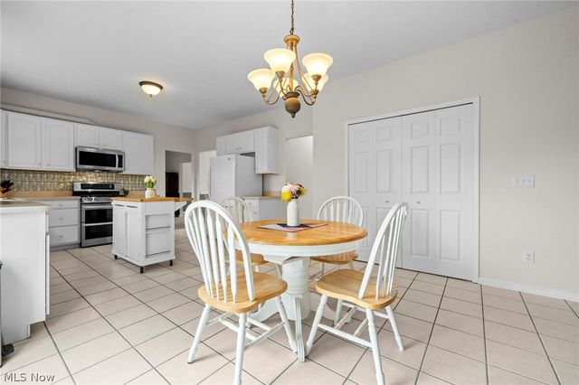 17118 Woodlawn Court, Strongsville, OH 44149
