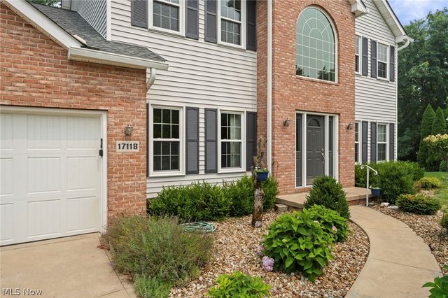 17118 Woodlawn Court, Strongsville, OH 44149