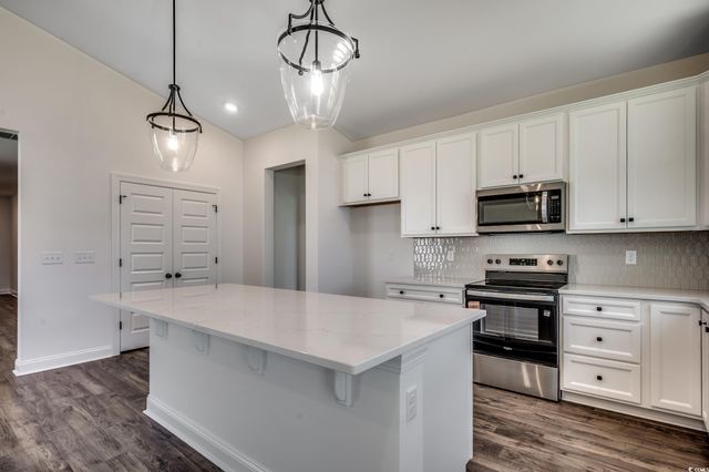 911 Inlet Keys St., Murrells Inlet, SC 29576