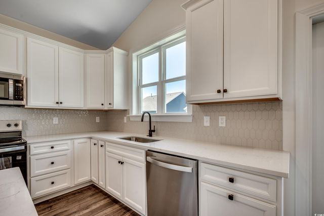 911 Inlet Keys St., Murrells Inlet, SC 29576