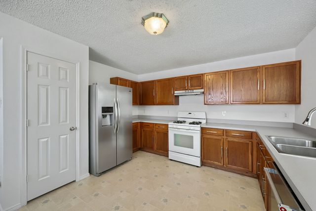 903 Hems Lane, Arlington, TX 76001
