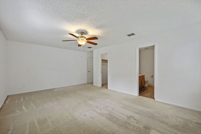 903 Hems Lane, Arlington, TX 76001