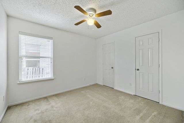 903 Hems Lane, Arlington, TX 76001