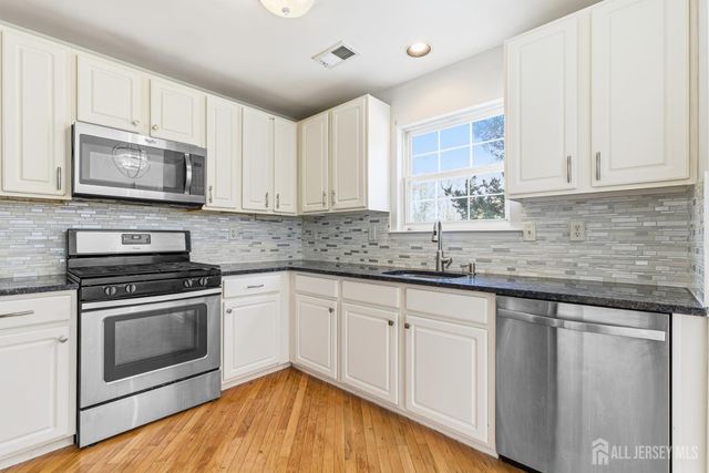 12 Rondell Lane, Old Bridge, NJ 08879