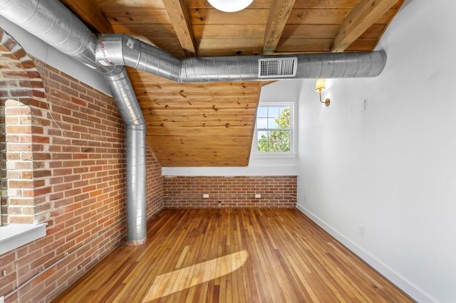 1420 Fm 1960, Dayton, TX 77535