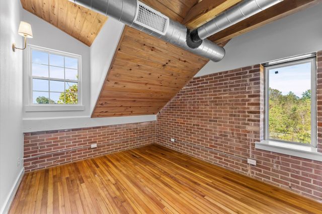 1420 Fm 1960, Dayton, TX 77535