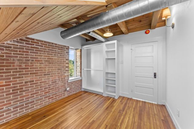 1420 Fm 1960, Dayton, TX 77535