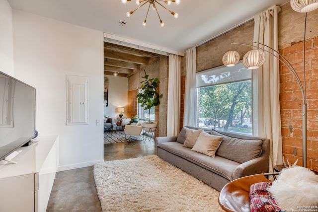 1115 S Alamo St Unit 2203, San Antonio, TX 78210