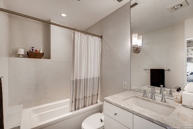 1115 S Alamo St Unit 2203, San Antonio, TX 78210