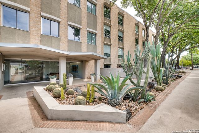 1115 S Alamo St Unit 2203, San Antonio, TX 78210