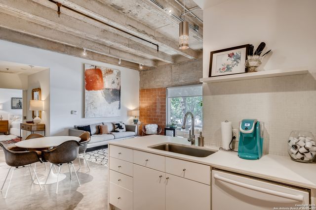 1115 S Alamo St Unit 2203, San Antonio, TX 78210