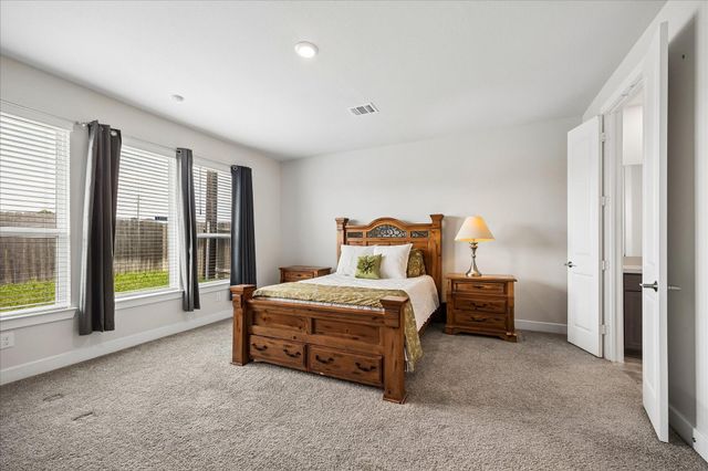 2212 Clements Shore Lane, La Porte, TX 77571