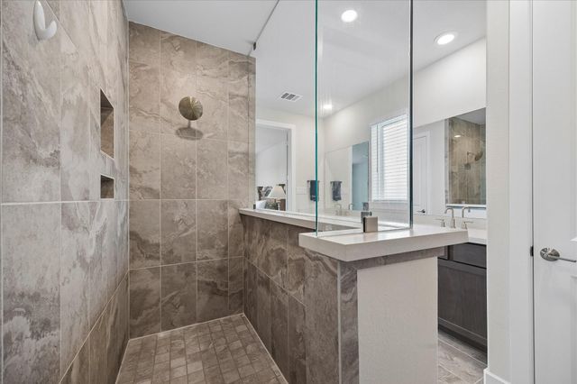 2212 Clements Shore Lane, La Porte, TX 77571