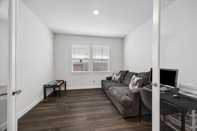 2212 Clements Shore Lane, La Porte, TX 77571