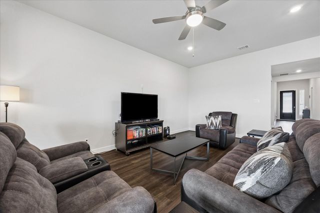 2212 Clements Shore Lane, La Porte, TX 77571